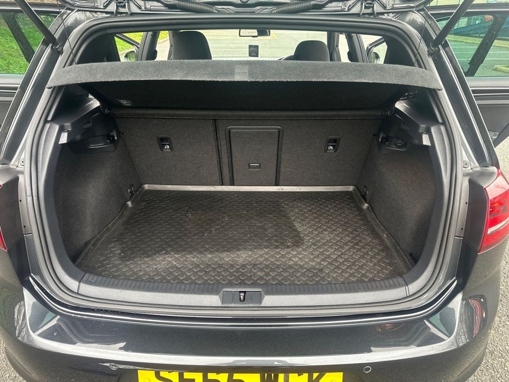 Used Volkswagen Golf 2016 for sale - 77397296: Photo 28