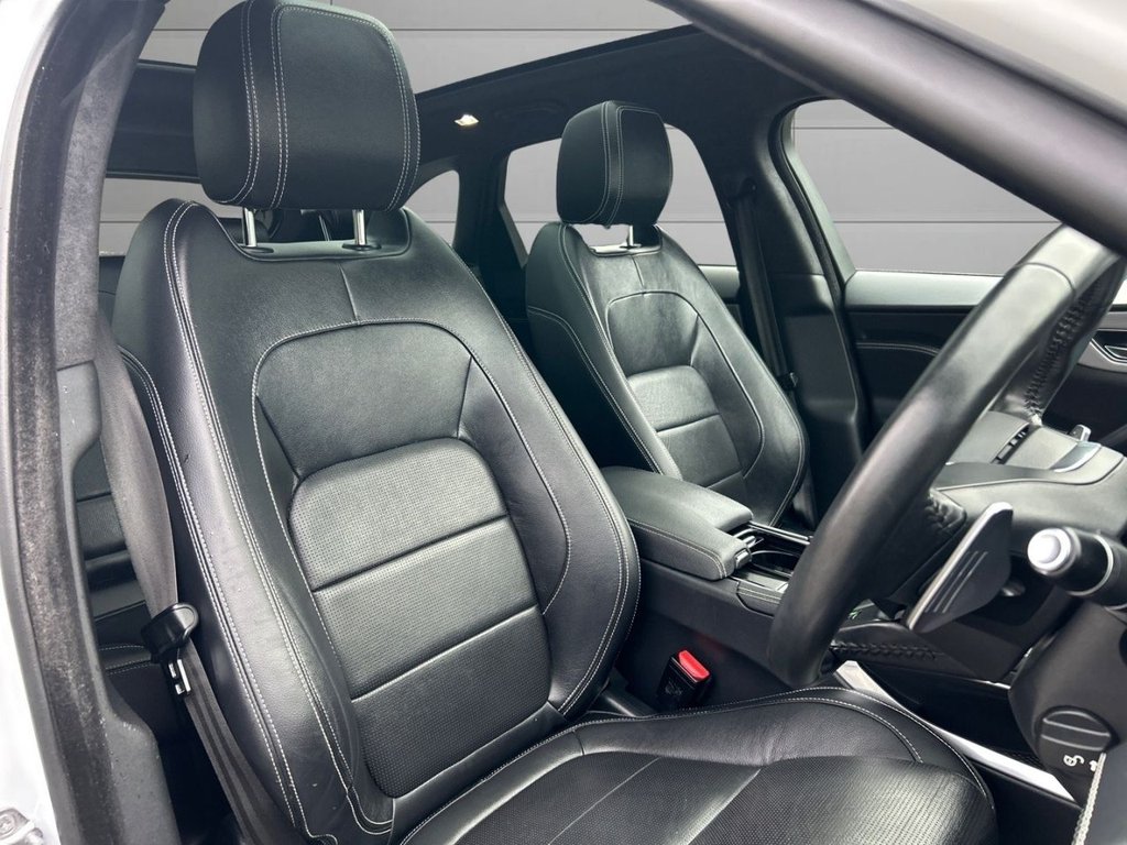 Used Jaguar F-Pace 2018 for sale - 77631577: Photo 10