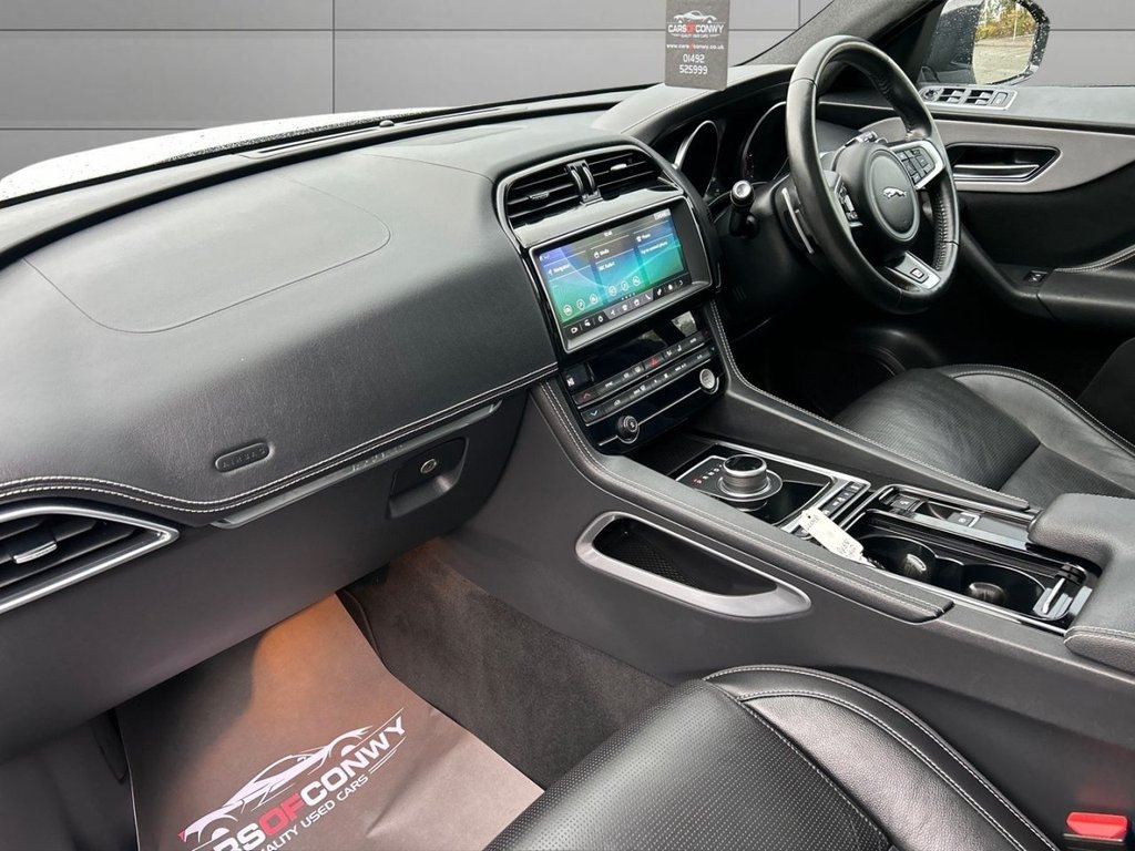 Used Jaguar F-Pace 2018 for sale - 77631577: Photo 14