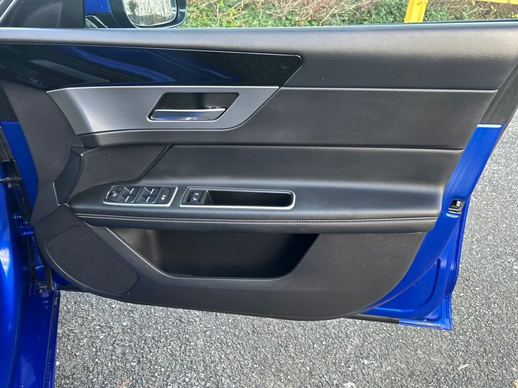 Used Jaguar XF 2018 for sale - 77064865: Photo 25