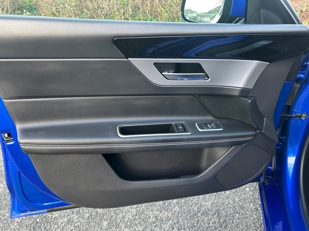 Used Jaguar XF 2018 for sale - 77064865: Photo 27