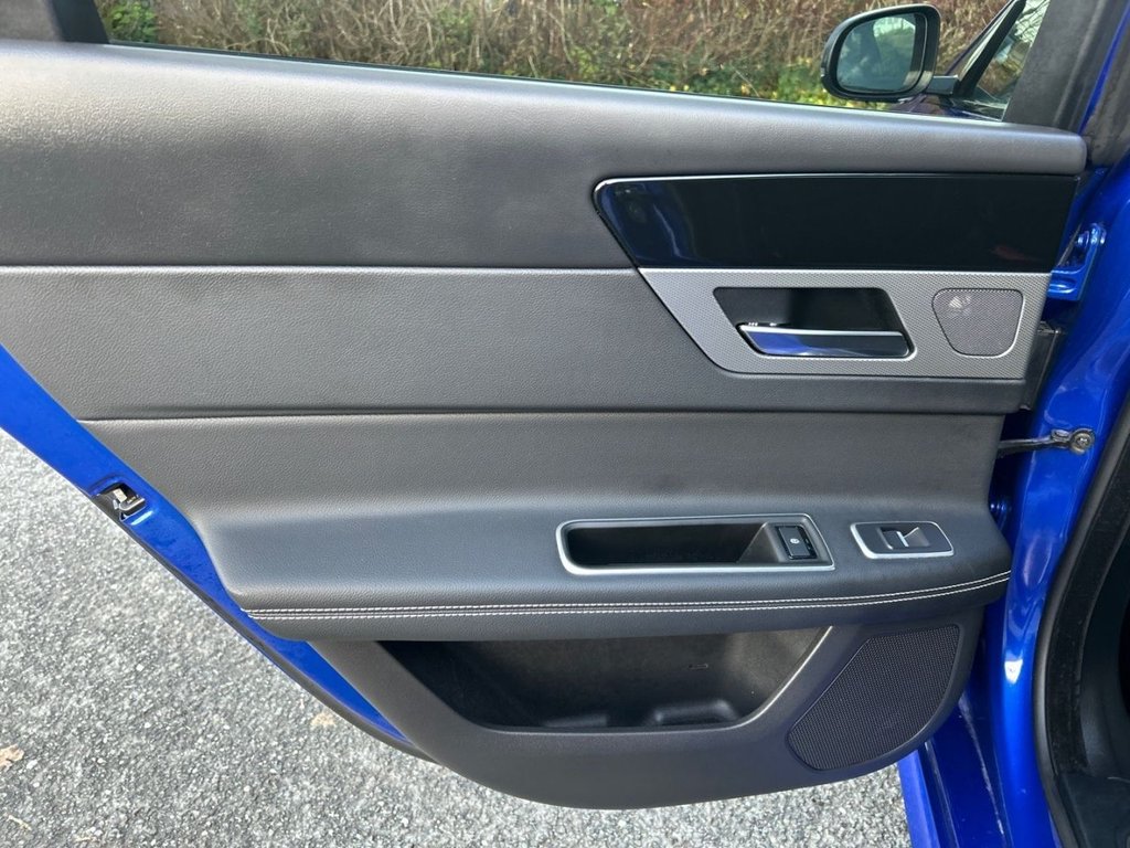 Used Jaguar XF 2018 for sale - 77064865: Photo 28