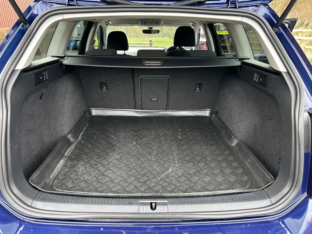 Used Volkswagen Golf 2019 for sale - 77477576: Photo 24