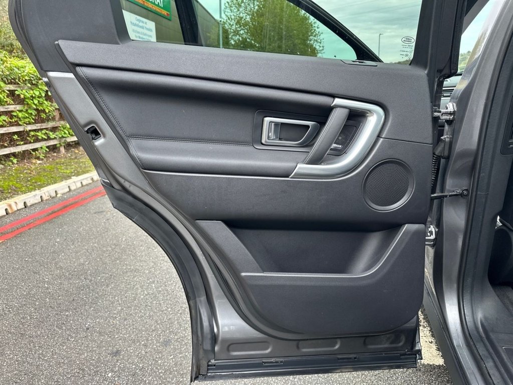 Used Land Rover Discovery Sport 2016 for sale - 76527110: Photo 27