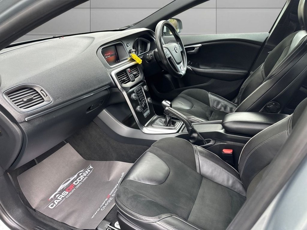 Used Volvo V40 2017 for sale - 76604546: Photo 14