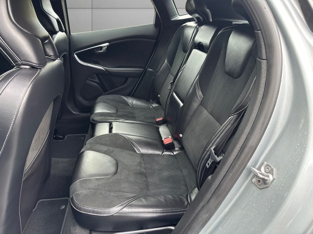 Used Volvo V40 2017 for sale - 76604546: Photo 15