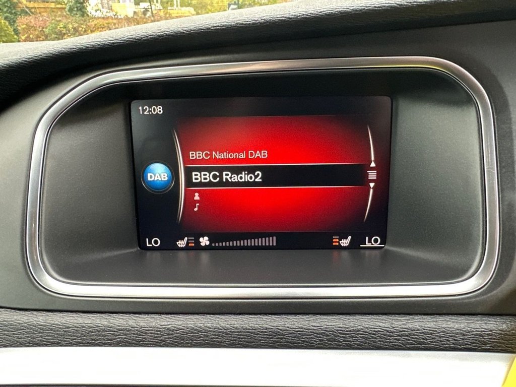 Used Volvo V40 2017 for sale - 76604546: Photo 20