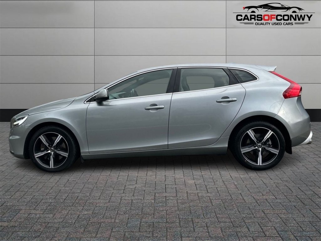 Used Volvo V40 2017 for sale - 76604546: Photo 4