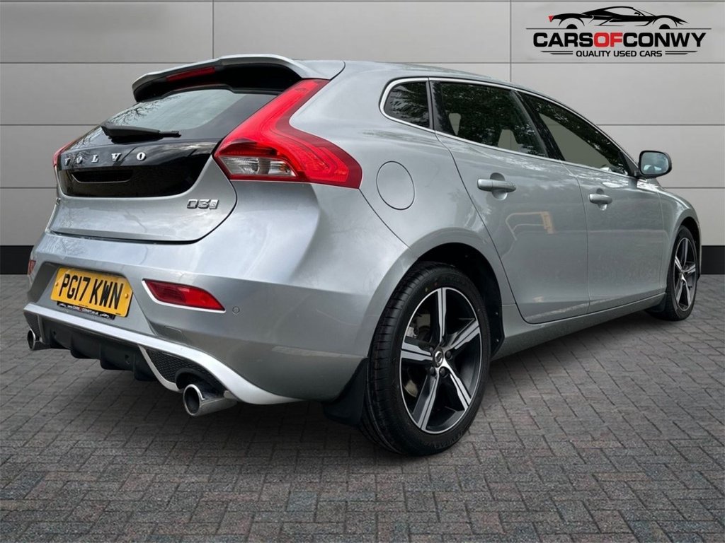Used Volvo V40 2017 for sale - 76604546: Photo 7