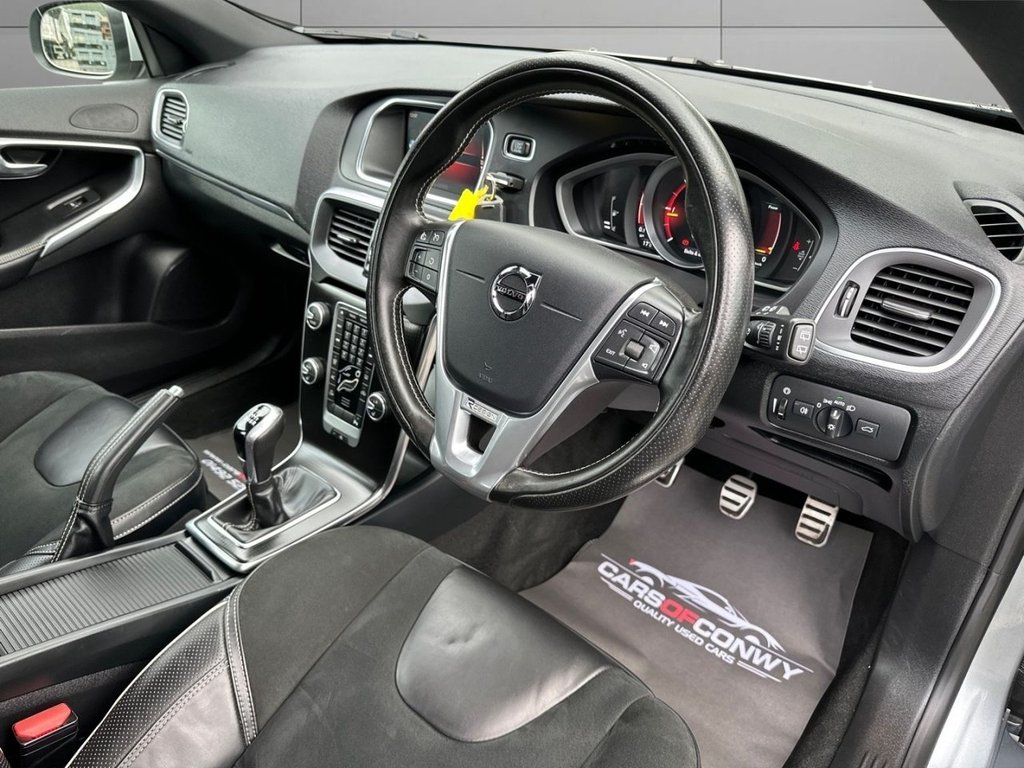 Used Volvo V40 2017 for sale - 76604546: Photo 9