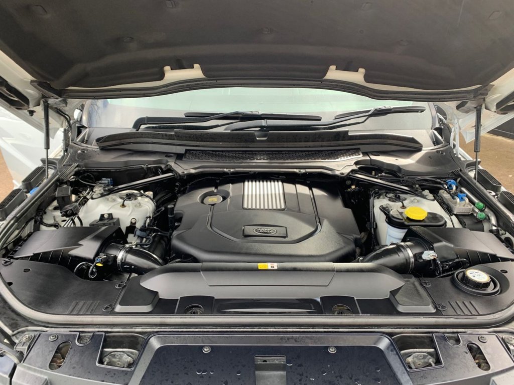 Used Land Rover Range Rover Sport 2015 for sale - 77275897: Photo 17