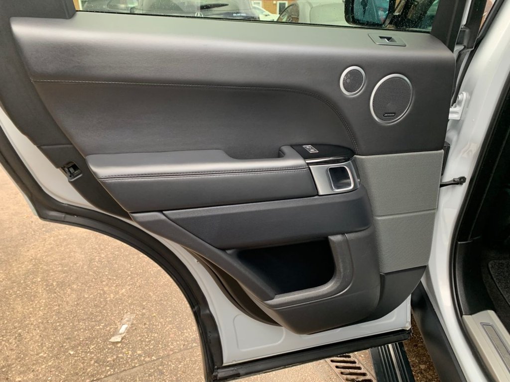 Used Land Rover Range Rover Sport 2015 for sale - 77275897: Photo 37