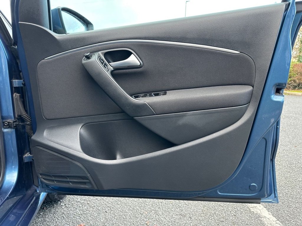 Used Volkswagen Polo 2015 for sale - 77167230: Photo 24