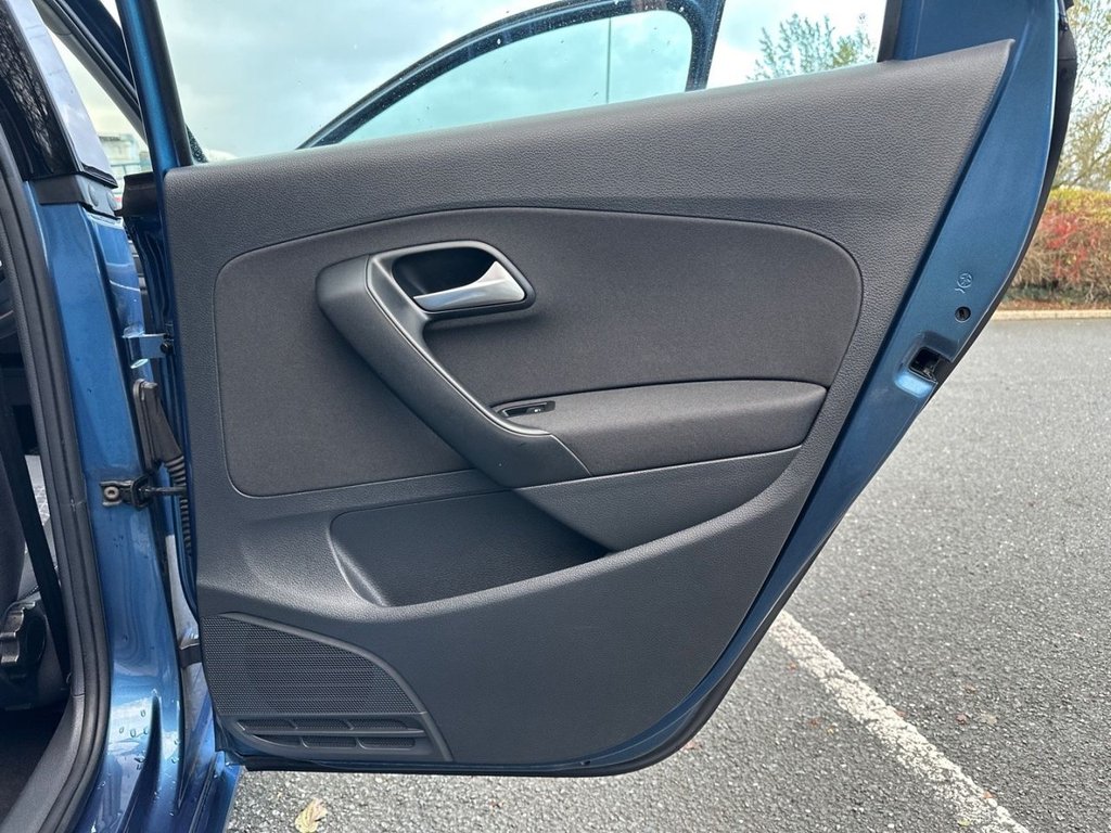 Used Volkswagen Polo 2015 for sale - 77167230: Photo 25