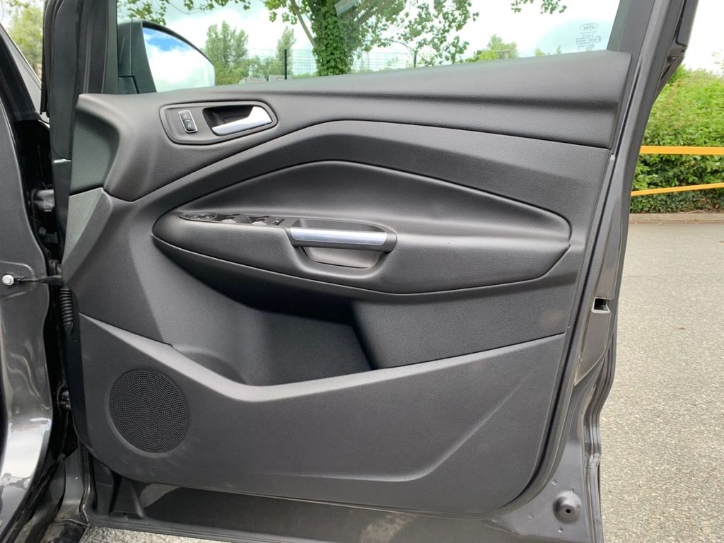 Used Ford Kuga 2015 for sale - 76509809: Photo 24