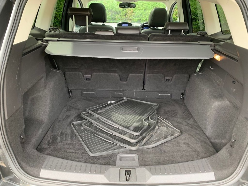 Used Ford Kuga 2015 for sale - 76509809: Photo 28