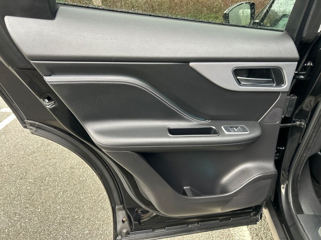 Used Jaguar F-Pace 2019 for sale - 77341460: Photo 28