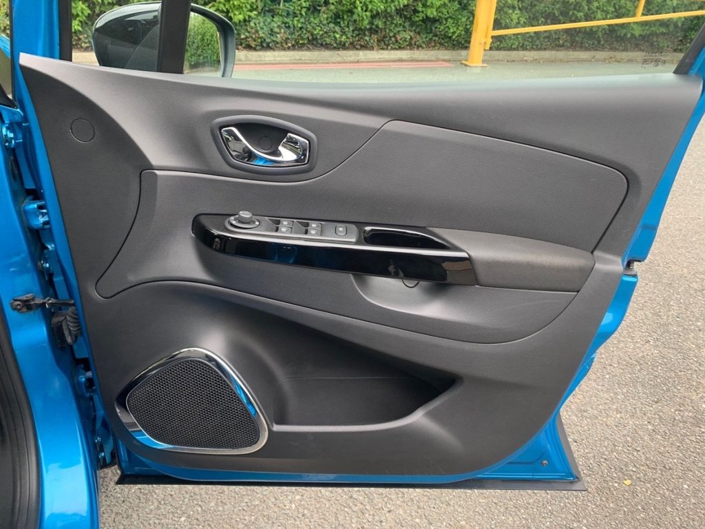 Used Renault Captur 2014 for sale - 76395939: Photo 24