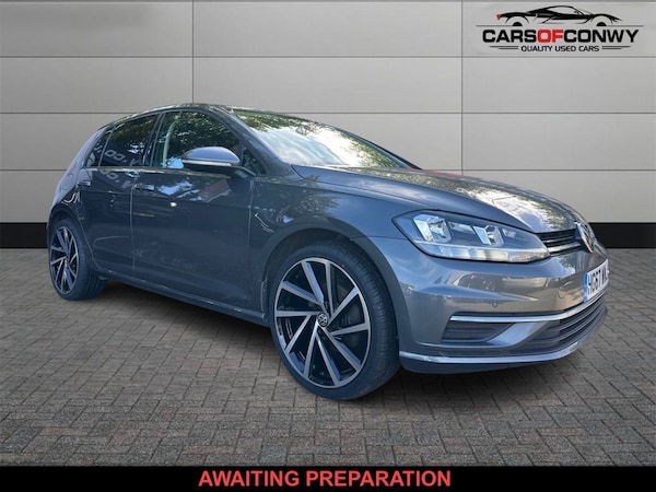 Used Volkswagen Golf 2018 for sale - 76074200: Photo 1