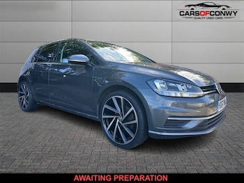Used Volkswagen Golf 2018 for sale - 76074200: Photo