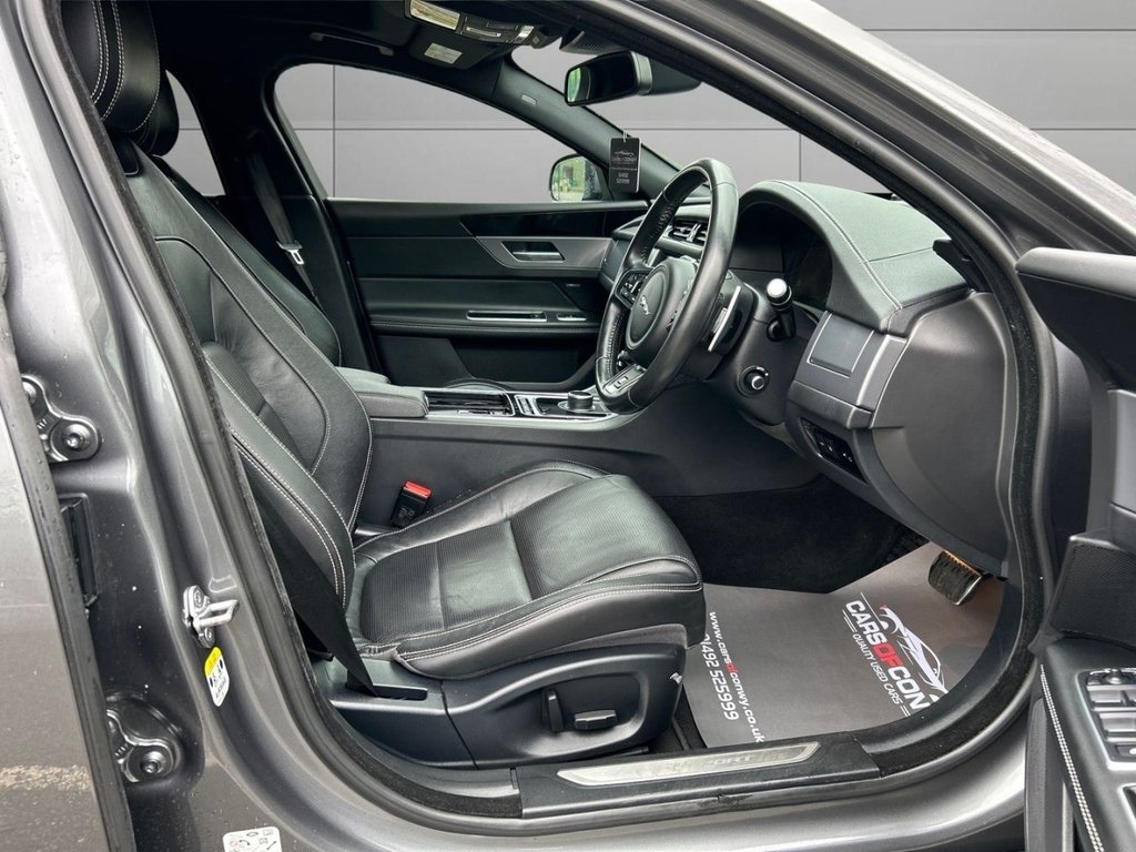Used Jaguar XF 2018 for sale - 77795040: Photo 11