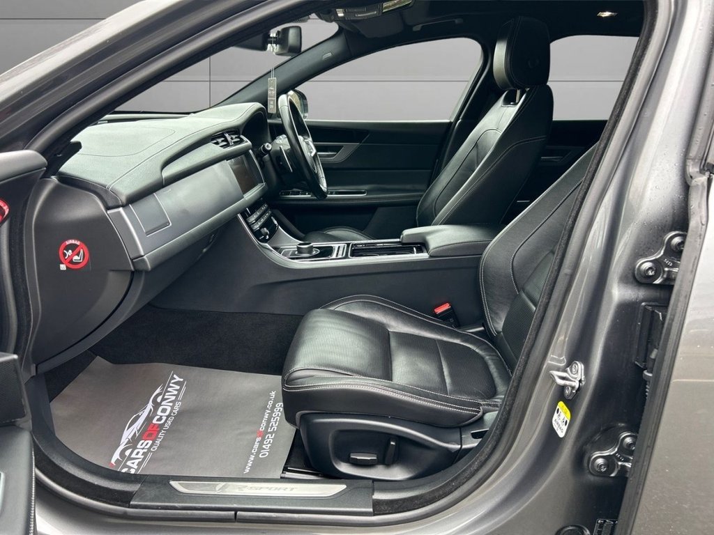 Used Jaguar XF 2018 for sale - 77795040: Photo 12