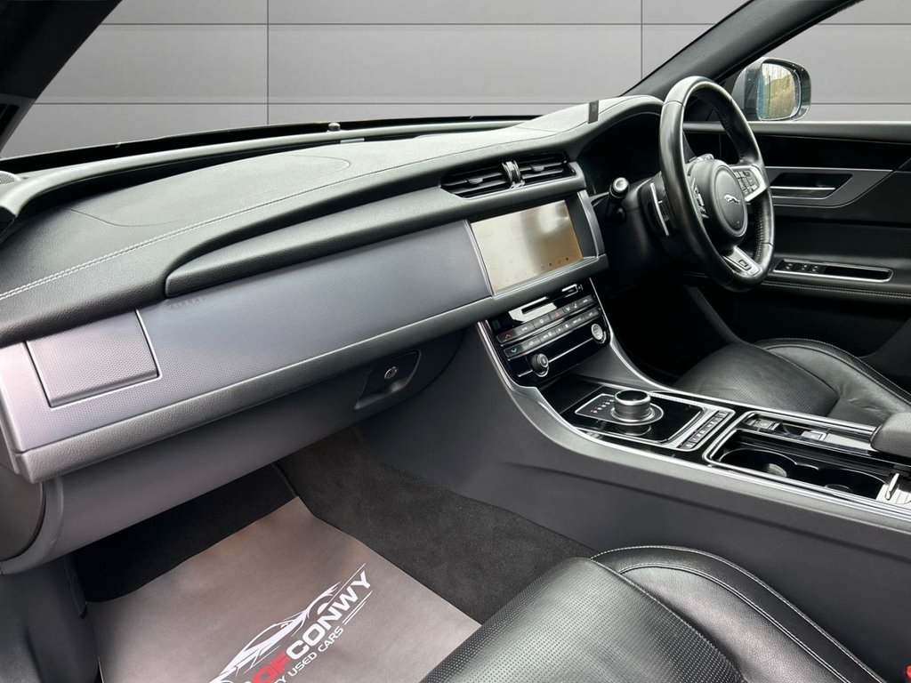 Used Jaguar XF 2018 for sale - 77795040: Photo 14