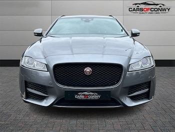 Used Jaguar XF 2018 for sale - 77795040: Photo
