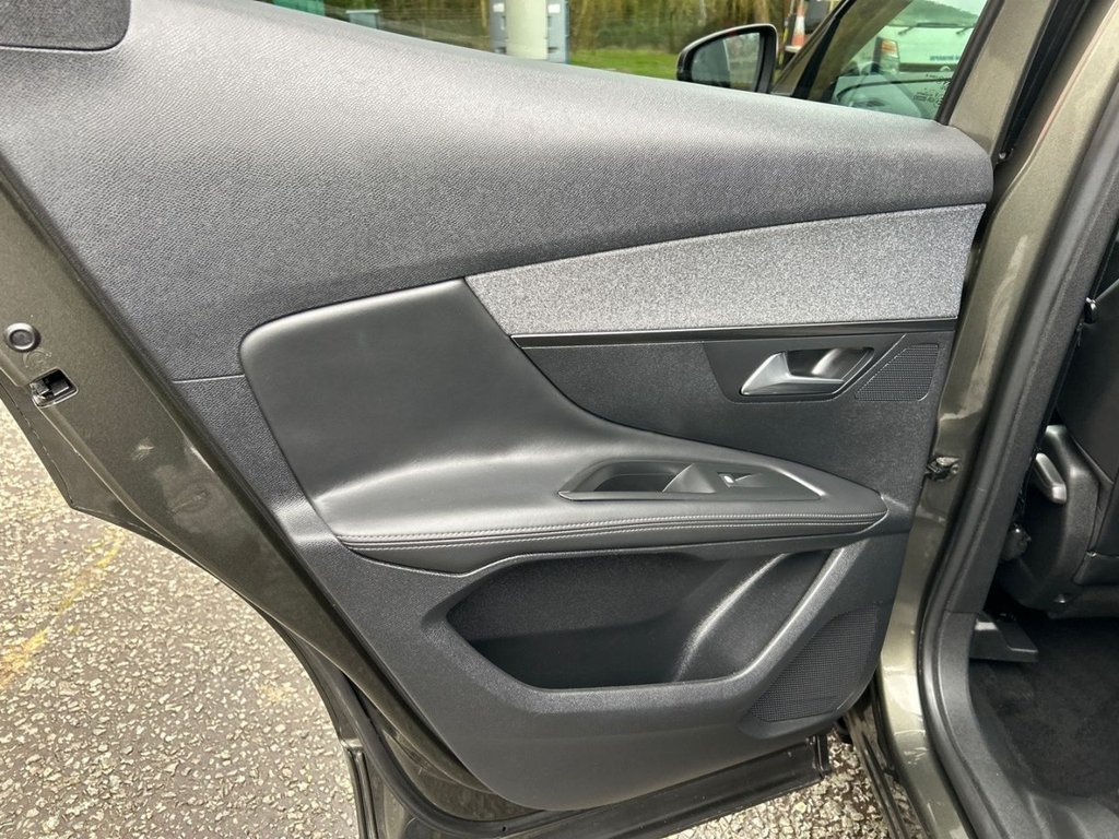 Used Peugeot 3008 2018 for sale - 77634582: Photo 28