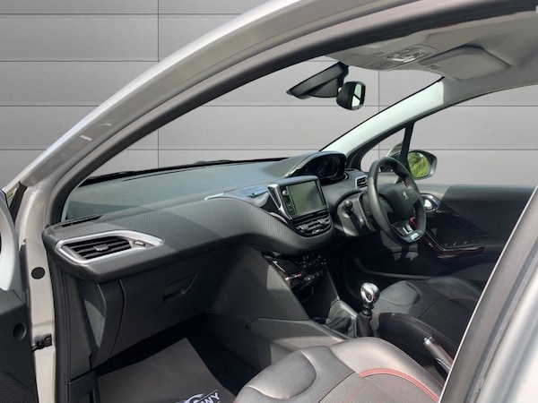 Used Peugeot 208 2016 for sale - 74522965: Photo 14