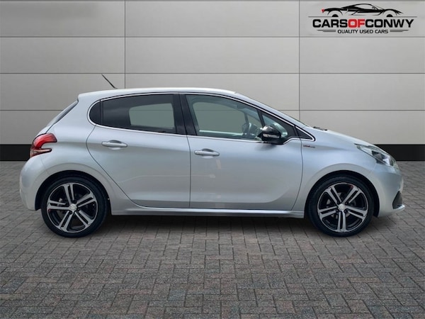 Used Peugeot 208 2016 for sale - 74522965: Photo 8