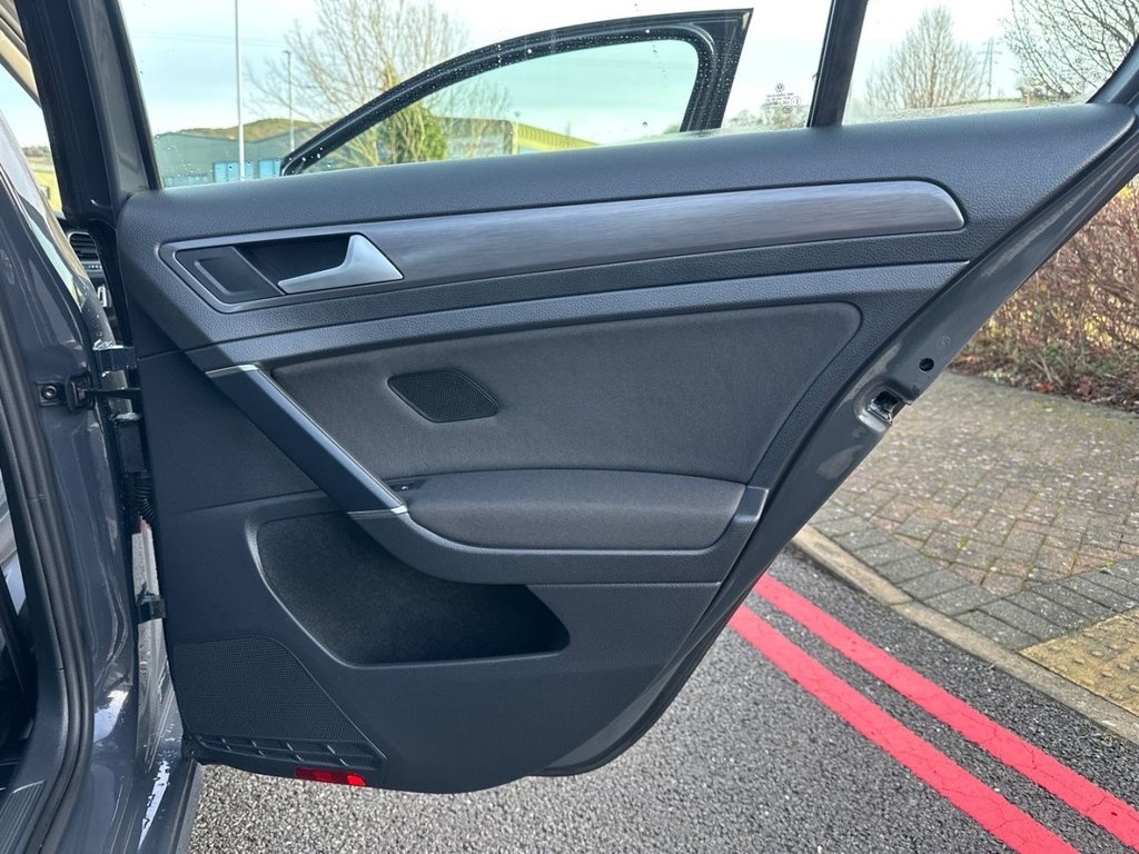 Used Volkswagen Golf 2018 for sale - 77188144: Photo 25