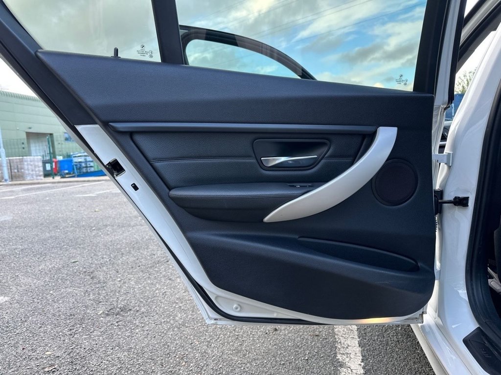 Used BMW 3 Series 2014 for sale - 76604674: Photo 28