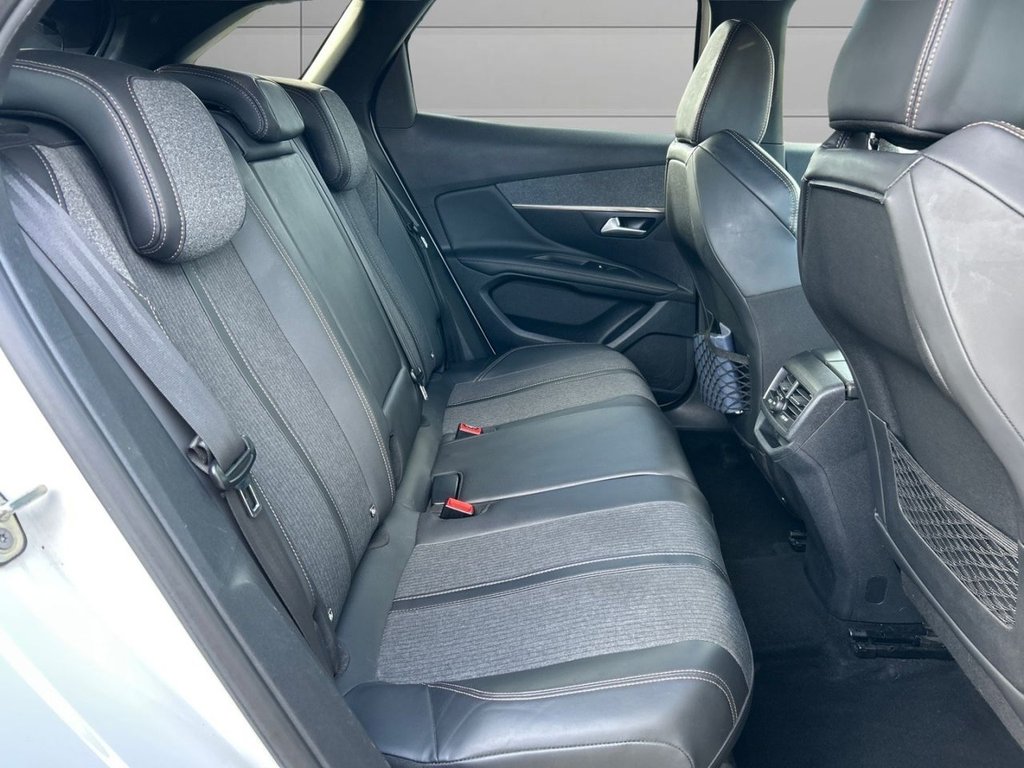 Used Peugeot 3008 2017 for sale - 77897505: Photo 17