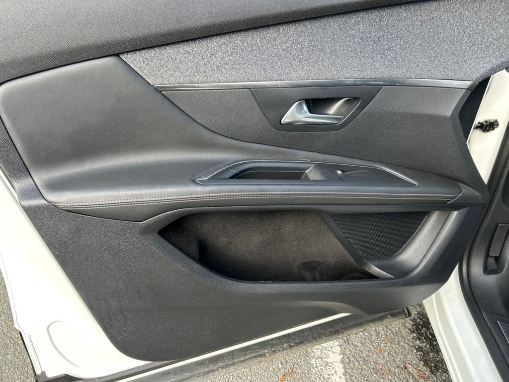 Used Peugeot 3008 2017 for sale - 77897505: Photo 27