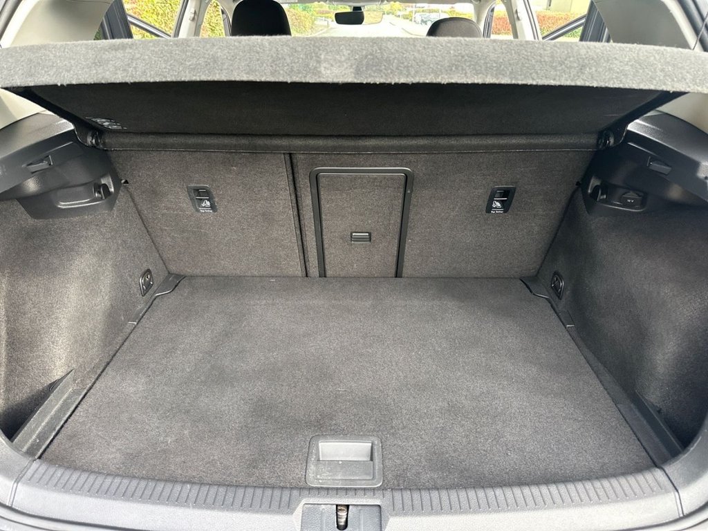 Used Volkswagen Golf 2018 for sale - 76985875: Photo 25