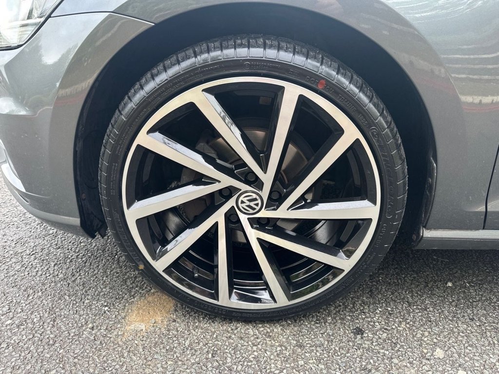 Used Volkswagen Golf 2018 for sale - 76985875: Photo 27