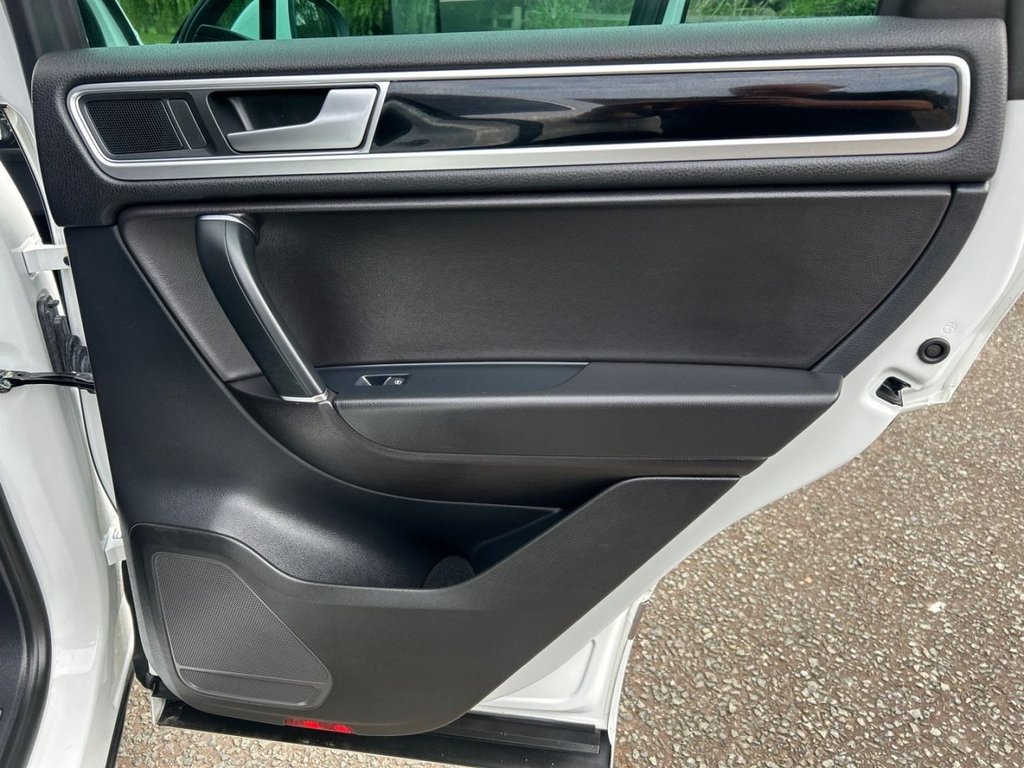 Used Volkswagen Touareg 2016 for sale - 77498416: Photo 26