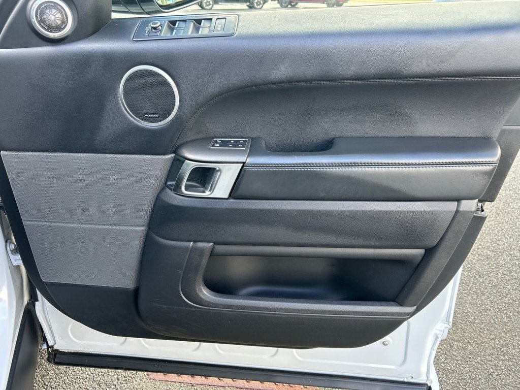 Used Land Rover Range Rover Sport 2016 for sale - 76665812: Photo 25