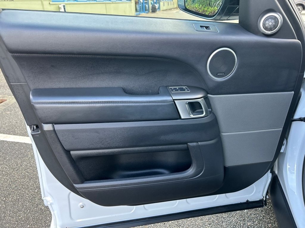 Used Land Rover Range Rover Sport 2016 for sale - 76665812: Photo 27