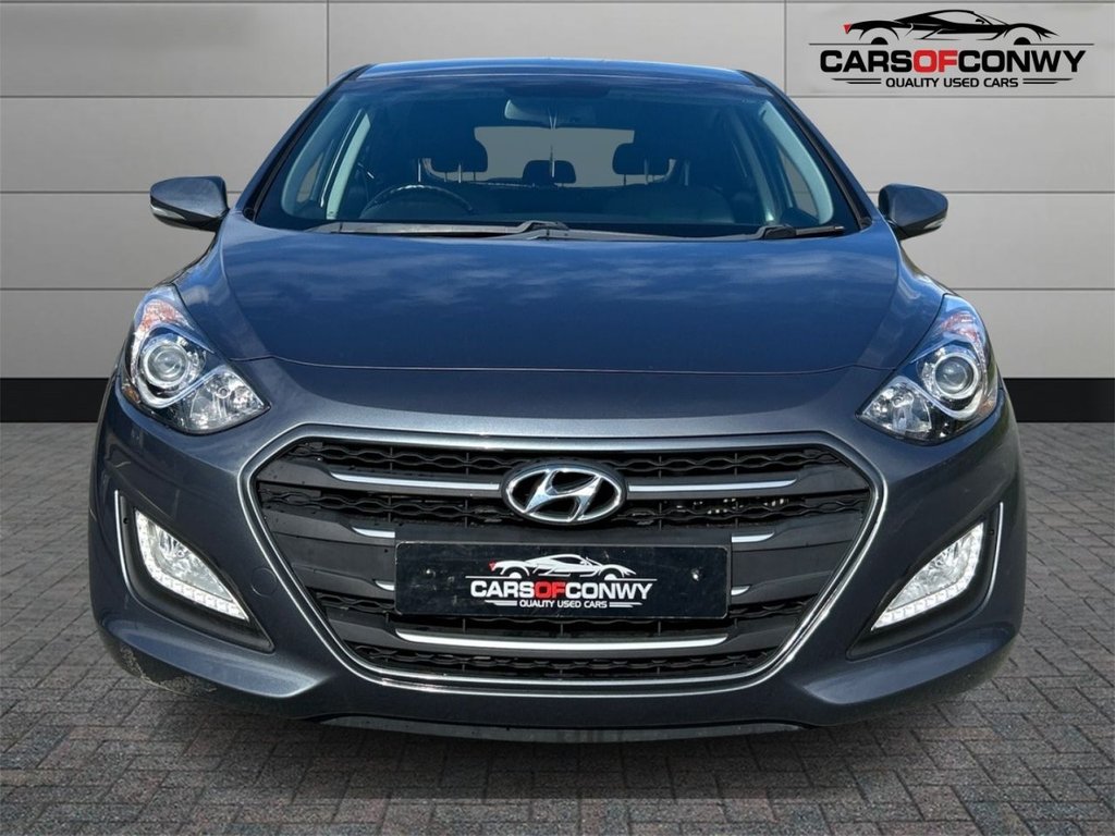 Used Hyundai i30 2016 for sale - 77897495: Photo 2