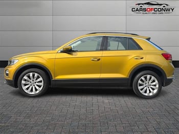 Used Volkswagen T-Roc 2018 for sale - 79842967: Photo