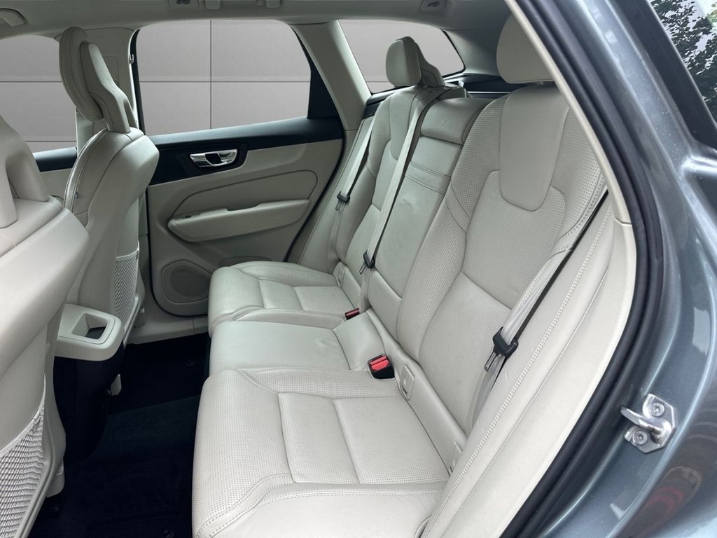 Used Volvo XC60 2018 for sale - 76313231: Photo 15