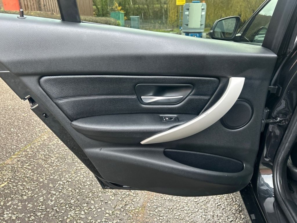 Used BMW 3 Series 2016 for sale - 76966280: Photo 27