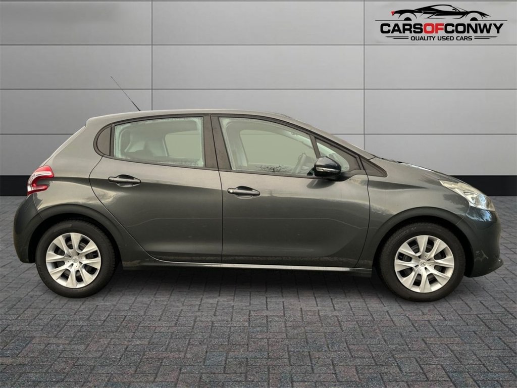 Used Peugeot 208 2012 for sale - 77049003: Photo 8