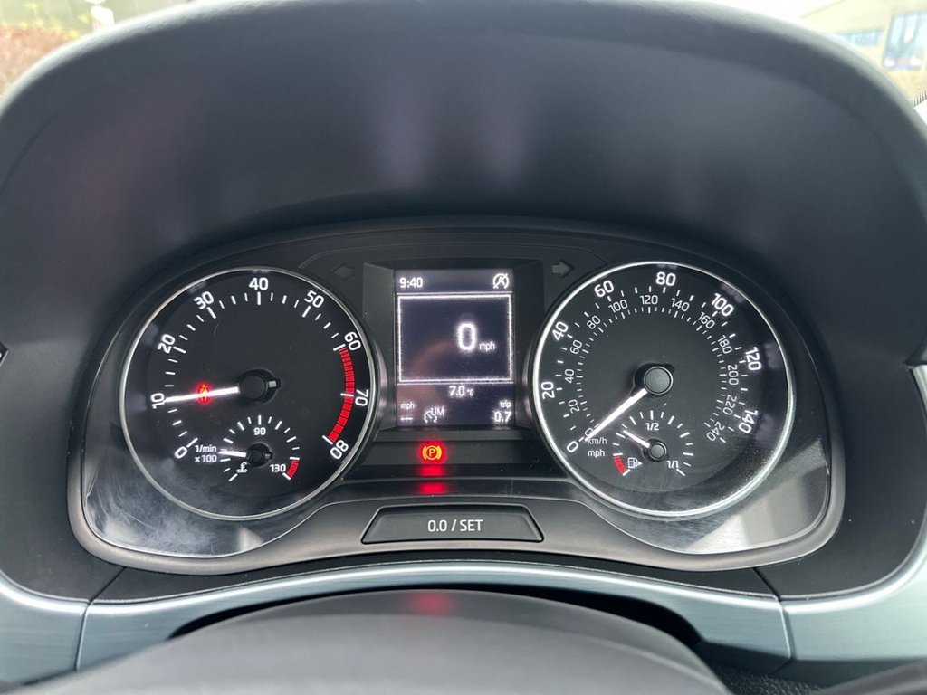 Used Skoda Fabia 2015 for sale - 77088936: Photo 19