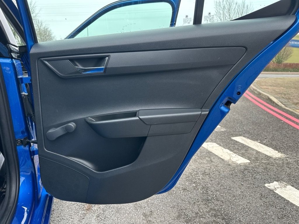 Used Skoda Fabia 2015 for sale - 77088936: Photo 25