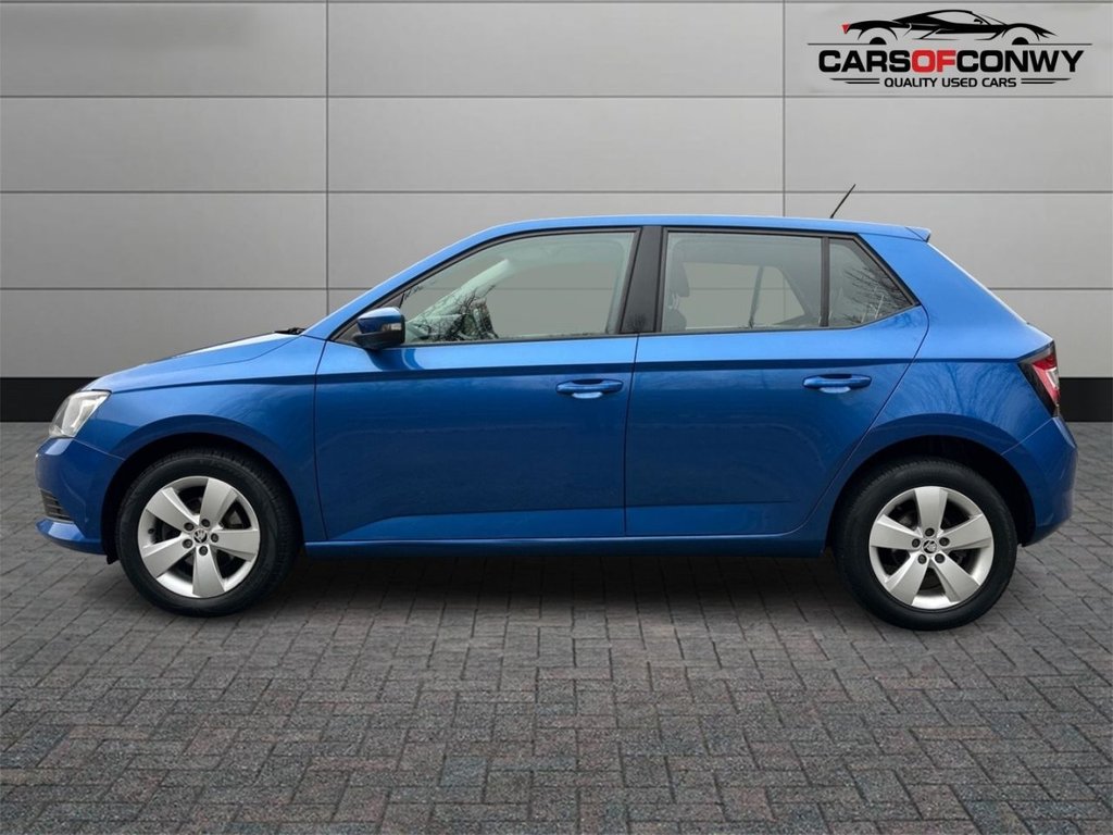 Used Skoda Fabia 2015 for sale - 77088936: Photo 4