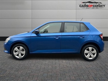 Used Skoda Fabia 2015 for sale - 77088936: Photo