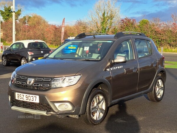 Used Dacia Sandero Stepway 2018 for sale - 76296376: Photo 3